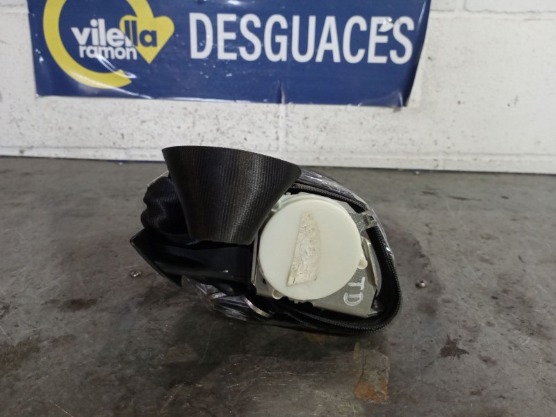 Recambio de cinturon seguridad trasero derecho para volkswagen scirocco 1.4 tsi 160 referencia OEM IAM   
