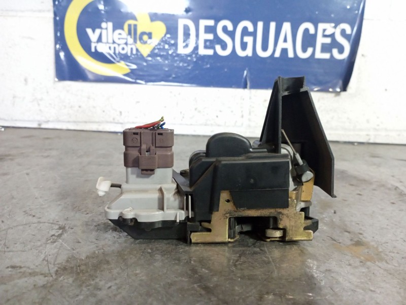 Recambio de cerradura puerta delantera izquierda para peugeot 307 break / sw (s1) break xs referencia OEM IAM   