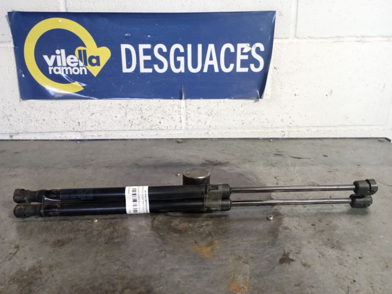 Recambio de amortiguador maletero porton para volkswagen scirocco 1.4 tsi 160 referencia OEM IAM   