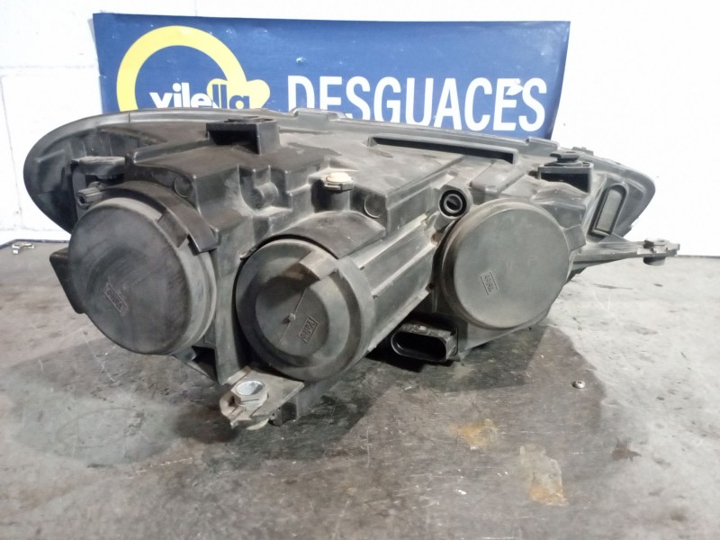 Recambio de faro derecho para volkswagen scirocco 1.4 tsi 160 referencia OEM IAM   