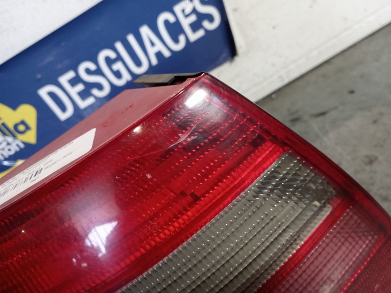 Recambio de piloto trasero izquierdo para audi a4 berlina (b5) 1.9 tdi referencia OEM IAM   