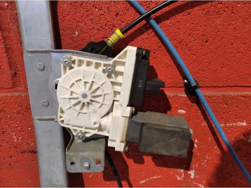 Recambio de elevalunas delantero derecho para citroen c2 referencia OEM IAM    Recambio de elevalunas delantero derecho para citroen c2 referencia OEM IAM