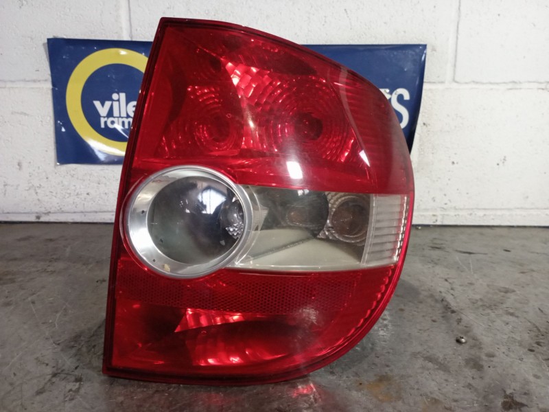Recambio de piloto trasero derecho para volkswagen fox (5z1)  | 0.05 - ...  | 0.05 - ... referencia OEM IAM   
