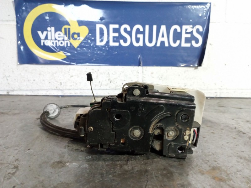 Recambio de cerradura puerta trasera derecha para volkswagen passat berlina (3b3) 1.9 tdi referencia OEM IAM   