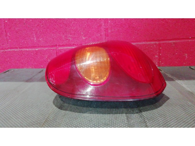 Recambio de piloto trasero derecho para toyota corolla (e11) referencia OEM IAM    Recambio de piloto trasero derecho para toyota corolla (e11) referencia OEM IAM