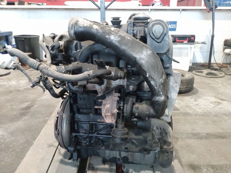 Recambio de motor completo para seat ibiza (6l1) 1.9 tdi referencia OEM IAM BLT BLT 