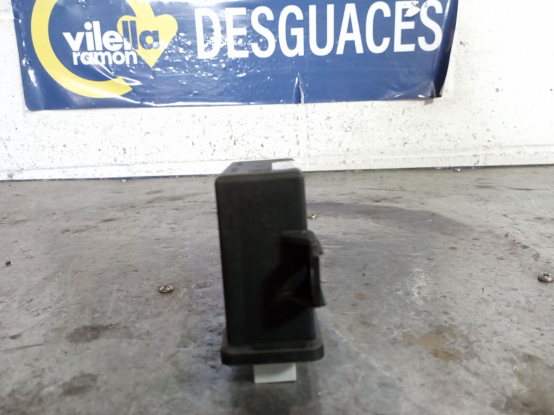 Recambio de centralita luces para audi a6 berlina (4f2) 2.0 tdi referencia OEM IAM 8P0907357C  