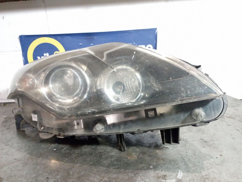 Recambio de faro derecho para renault laguna iii gt referencia OEM IAM   