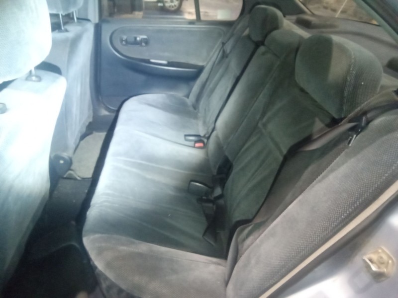 nissan primera berl./familiar (p10/w10) del año 1991