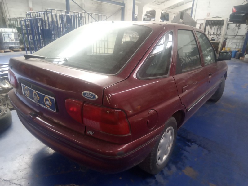 ford escort berlina/turnier  | 0.91 - ... del año 1994