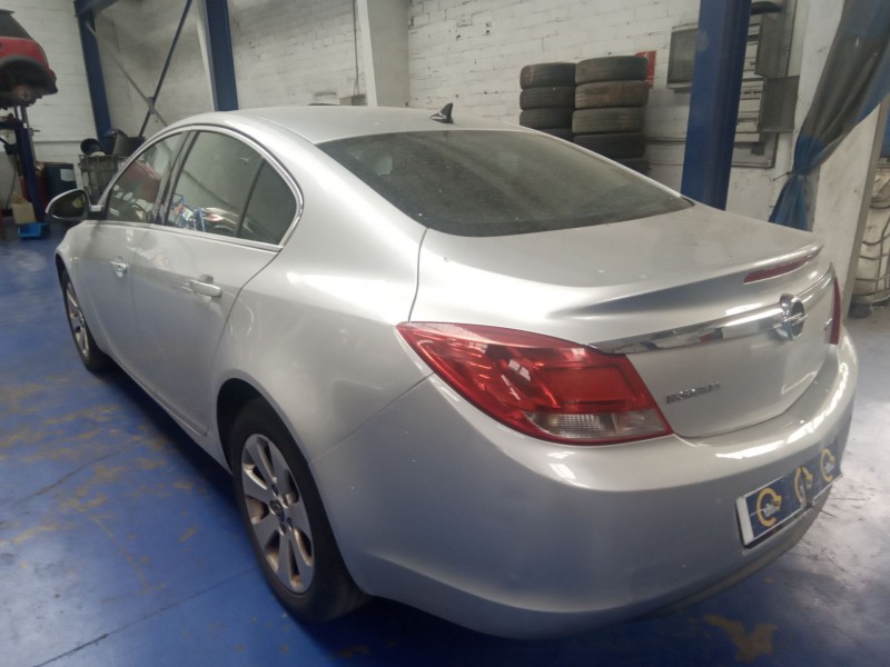 opel insignia berlina del año 2009