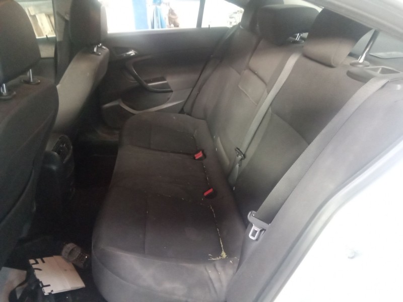opel insignia berlina del año 2009