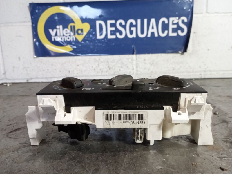 Recambio de mando calefaccion aire acondicionado para citroen c3 1.1 sx referencia OEM IAM F664479W 3G8B5B 