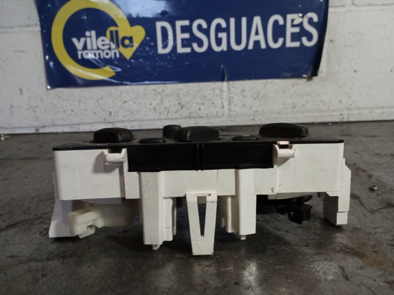 Recambio de mando calefaccion aire acondicionado para citroen c3 1.1 sx referencia OEM IAM F664479W 3G8B5B 
