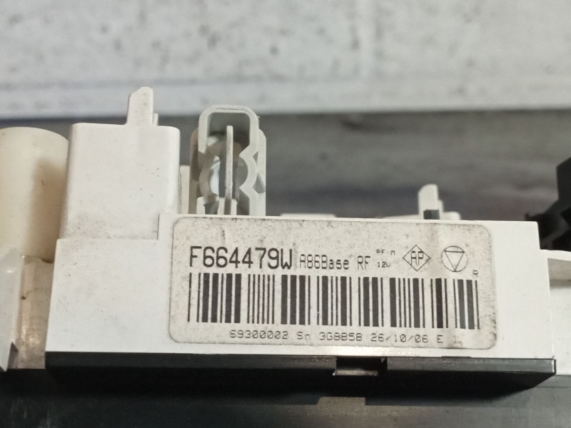 Recambio de mando calefaccion aire acondicionado para citroen c3 1.1 sx referencia OEM IAM F664479W 3G8B5B 