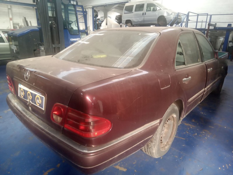 mercedes-benz clase e berlina diesel (bm 210) del año 2004