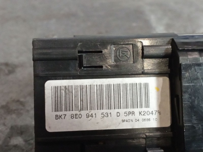 Recambio de mando luces para audi a4 berlina (8e) 2.0 20v cat (alt) referencia OEM IAM 8E0941531D  