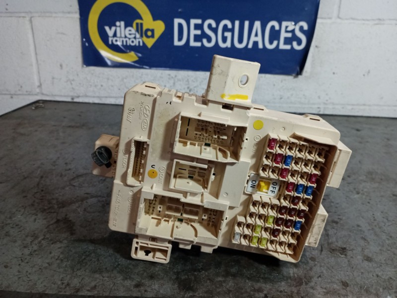 Recambio de caja reles fusibles para hyundai tucson  | 0.15 - ...  | 0.15 - ... referencia OEM IAM   