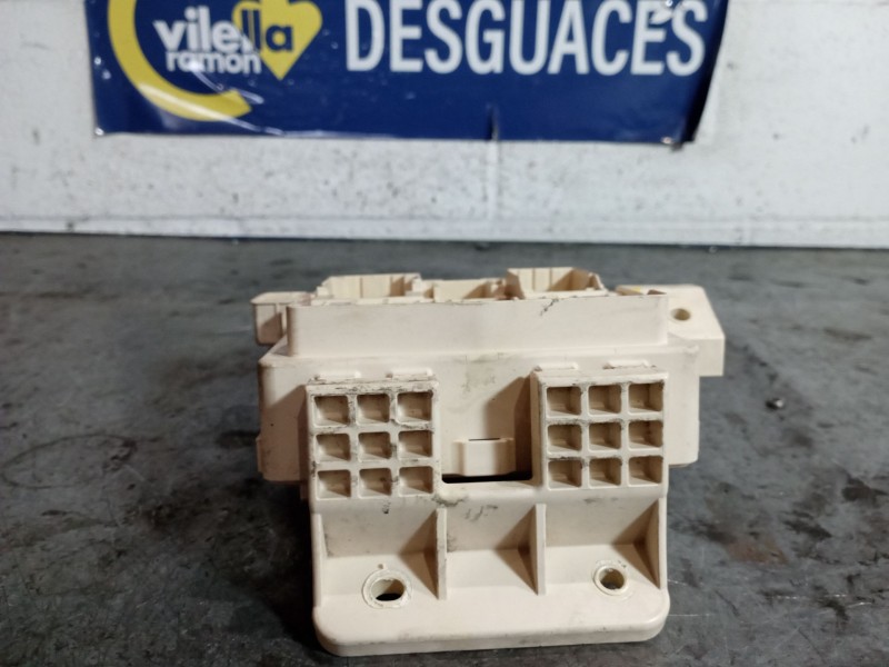 Recambio de caja reles fusibles para hyundai tucson  | 0.15 - ...  | 0.15 - ... referencia OEM IAM   