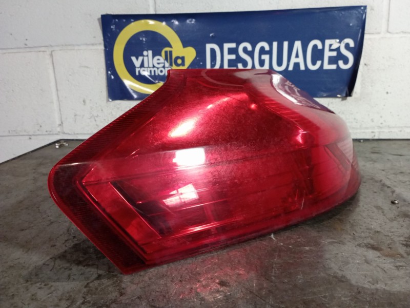Recambio de piloto trasero izquierdo para opel insignia sports tourer cosmo referencia OEM IAM   