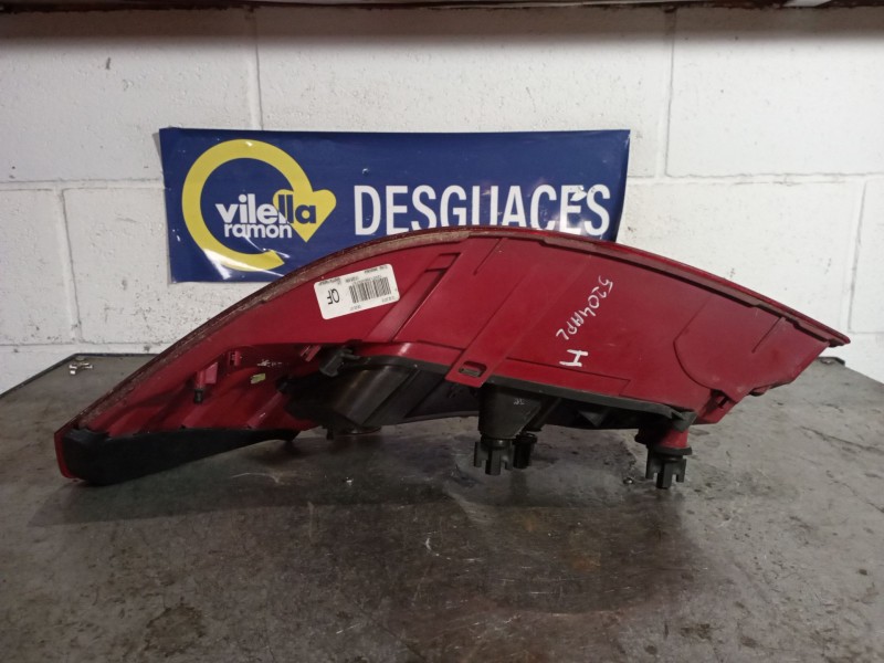 Recambio de piloto trasero izquierdo para opel insignia sports tourer cosmo referencia OEM IAM   