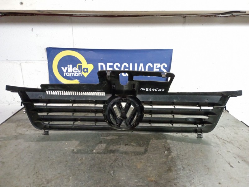 Recambio de rejilla delantera para volkswagen polo (9n1) 1.4 tdi referencia OEM IAM   