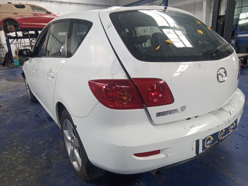 mazda 3 berlina (bk) del año 2004