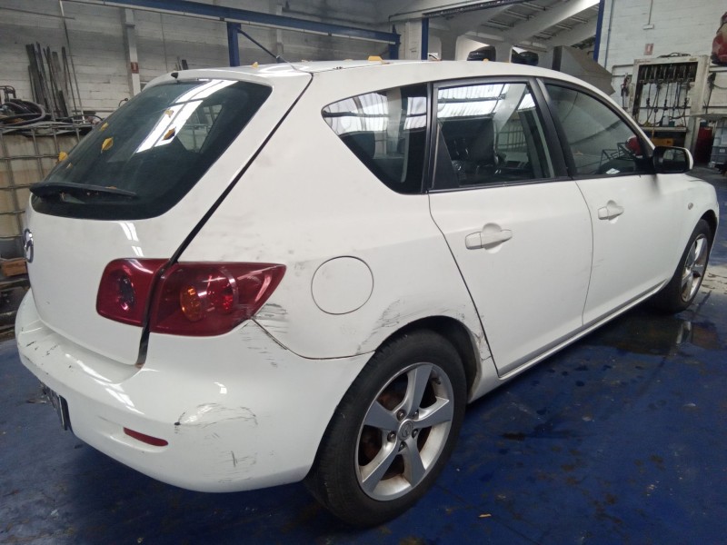 mazda 3 berlina (bk) del año 2004