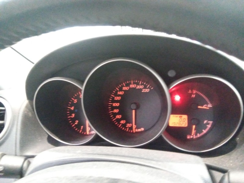 mazda 3 berlina (bk) del año 2004