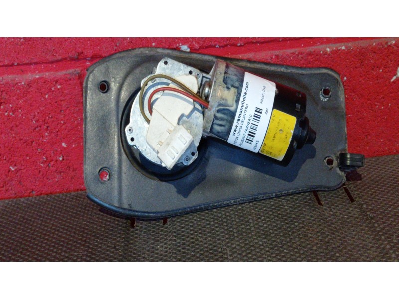 Recambio de motor limpia delantero para peugeot partner referencia OEM IAM    Recambio de motor limpia delantero para peugeot partner referencia OEM IAM