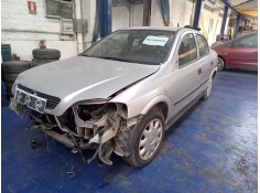 opel astra g berlina del año 2000