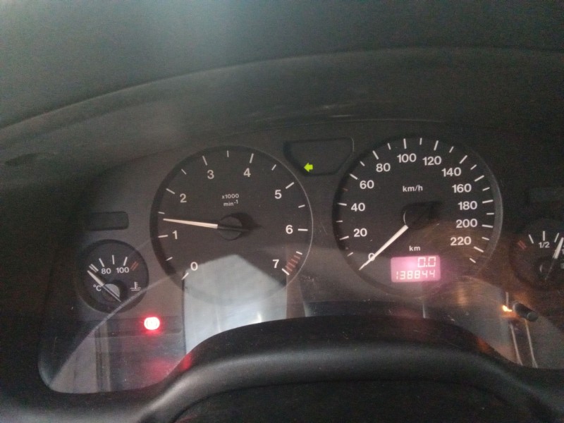 opel astra g berlina del año 2000