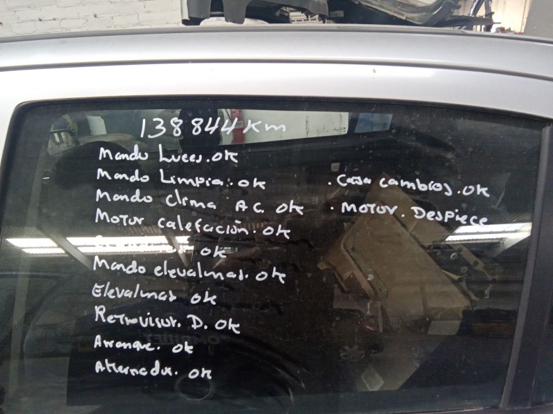 opel astra g berlina del año 2000