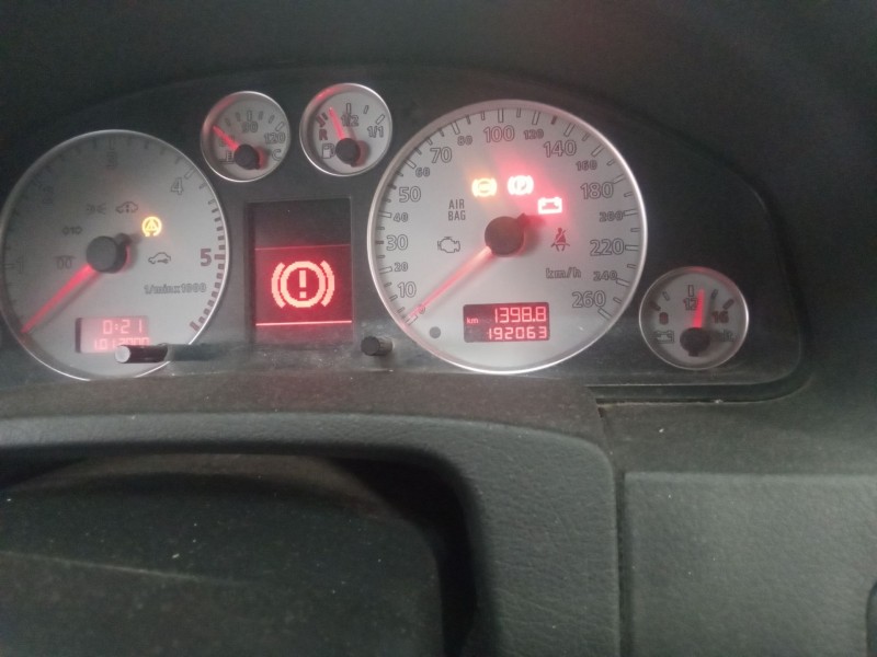 audi a6 2.5 tdi 115 del año 2003