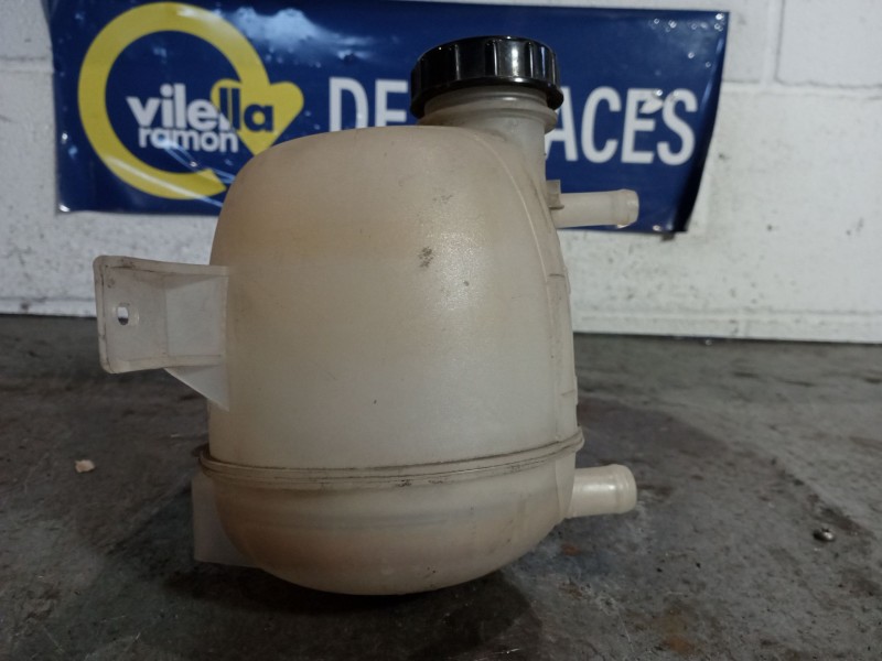 Recambio de deposito expansion para dacia sandero (10.2011 )  | 0.12 - ... (10.2011 )  | 0.12 - ... referencia OEM IAM   