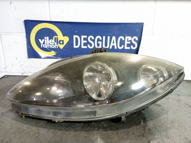 Recambio de faro izquierdo para seat leon (1p1) reference referencia OEM IAM   