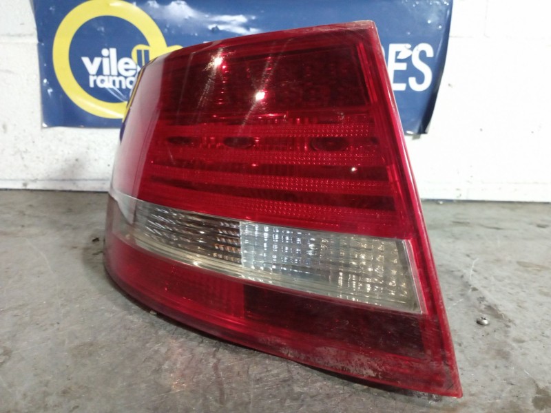 Recambio de piloto trasero izquierdo para audi a6 berlina (4f2) 2.0 tdi referencia OEM IAM   