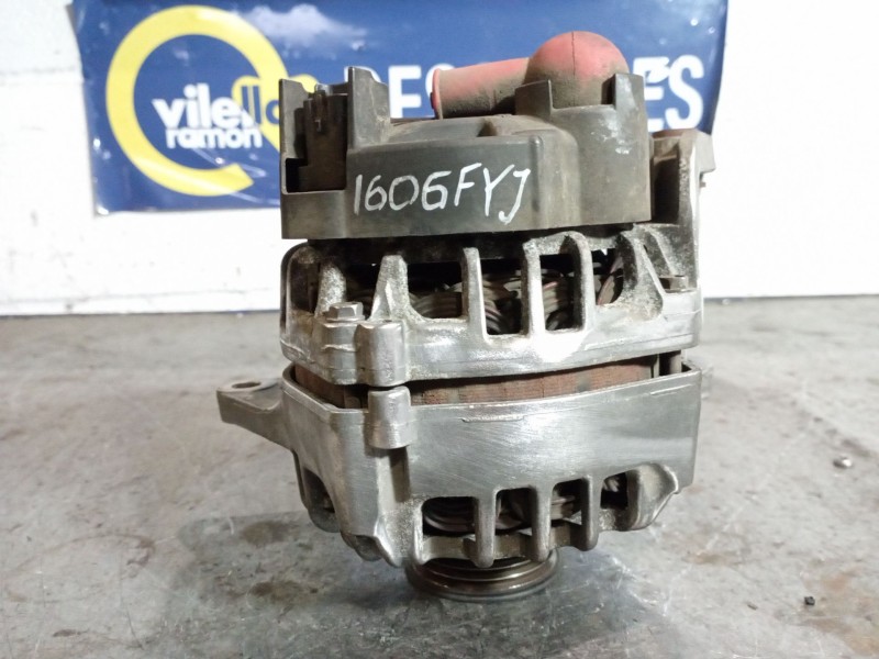 Recambio de alternador para nissan note (e11e) 1.4 cat referencia OEM IAM 23100AX62B TG8S024 14V 80A