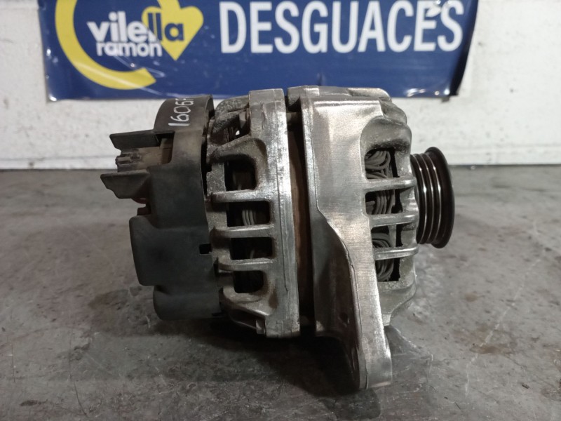 Recambio de alternador para nissan note (e11e) 1.4 cat referencia OEM IAM 23100AX62B TG8S024 14V 80A