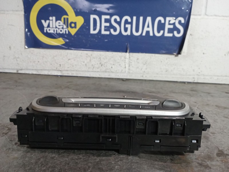 Recambio de mando climatizador para renault scenic iii  | 0.09 - ...  | 0.09 - ... referencia OEM IAM 275102769R  
