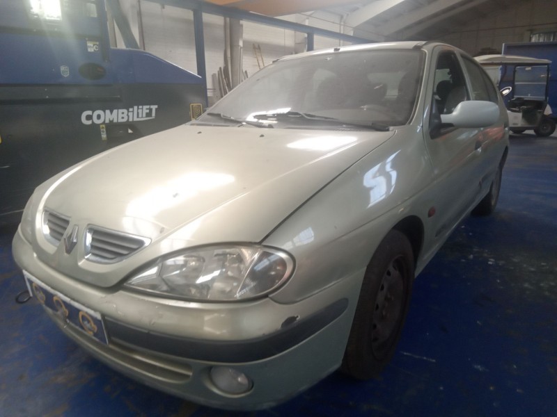 renault megane i fase 2 berlina (ba0)  | 0.99 - 0.02 del año 2001