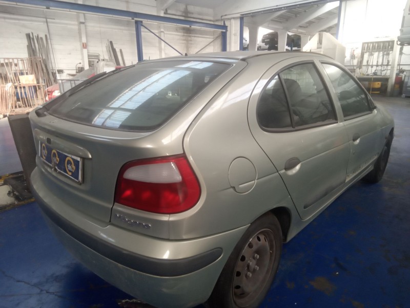renault megane i fase 2 berlina (ba0)  | 0.99 - 0.02 del año 2001