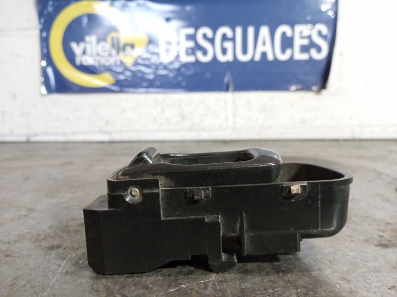 Recambio de maneta interior delantera derecha para nissan cabstar 2.3 e referencia OEM IAM   