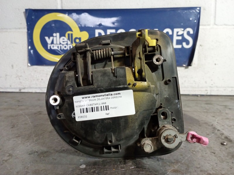 Recambio de maneta exterior delantera derecha para nissan cabstar 2.3 e referencia OEM IAM   