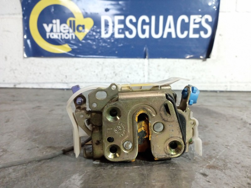 Recambio de cerradura puerta delantera izquierda para nissan cabstar 2.3 e referencia OEM IAM   