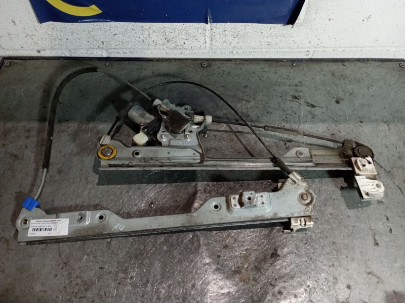 Recambio de elevalunas delantero izquierdo para nissan cabstar 2.3 e referencia OEM IAM   