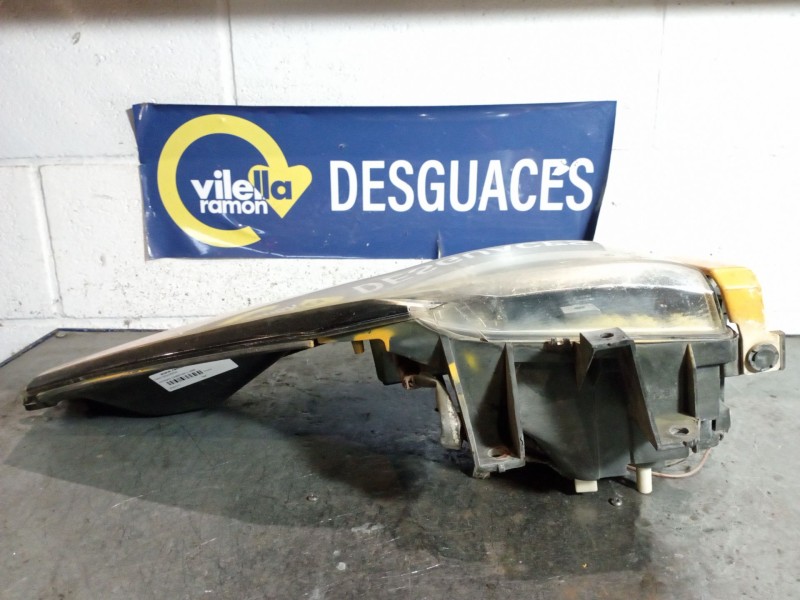 Recambio de faro izquierdo para nissan cabstar 2.3 e referencia OEM IAM   