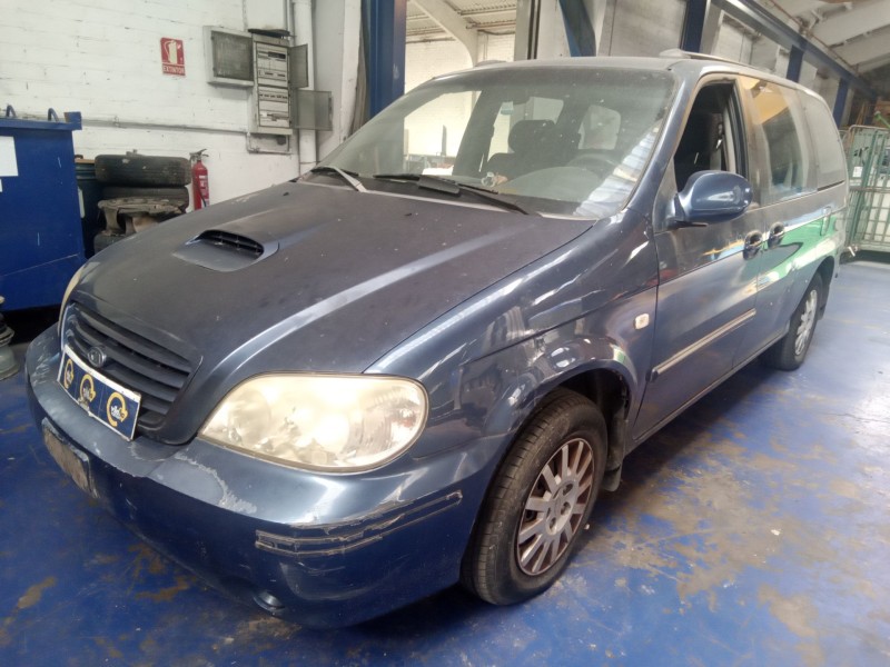 kia carnival del año 2002