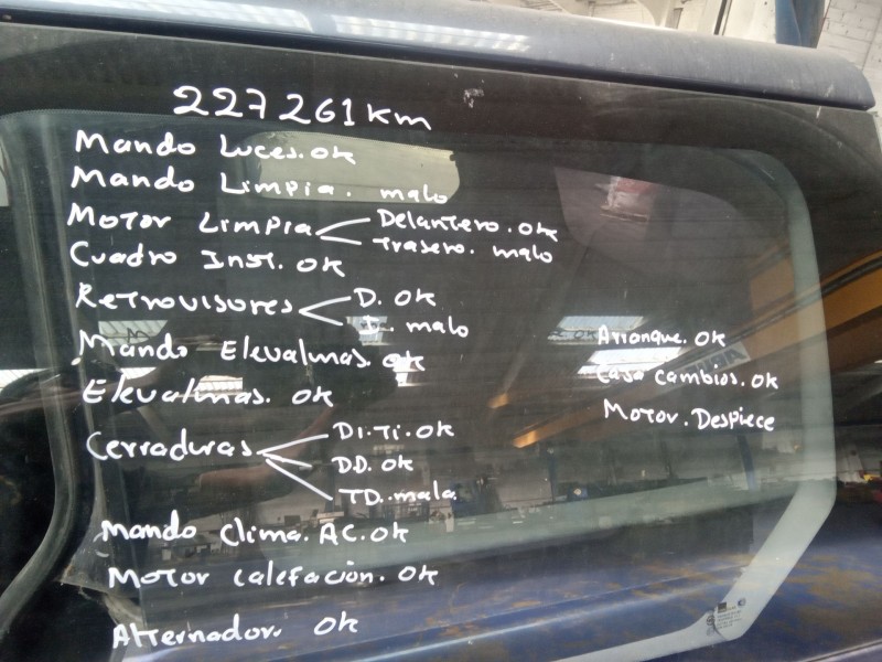 kia carnival del año 2002
