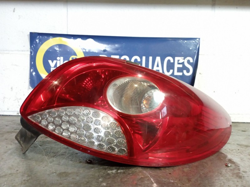Recambio de piloto trasero derecho para peugeot 206+ básico referencia OEM IAM   